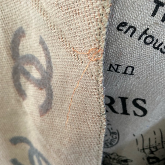 CHANEL Beige and Black Logo Scarf - Picture 7 of 12